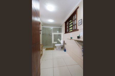 Casa de condomínio à venda com 491m², 4 quartos e 2 vagas Casa de condomínio à venda com 491m², 4 quartos e 2 vagasBanheiro do Quarto 3