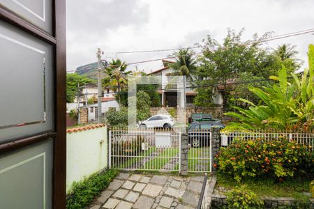 Casa de condomínio à venda com 491m², 4 quartos e 2 vagas Casa de condomínio à venda com 491m², 4 quartos e 2 vagasVista