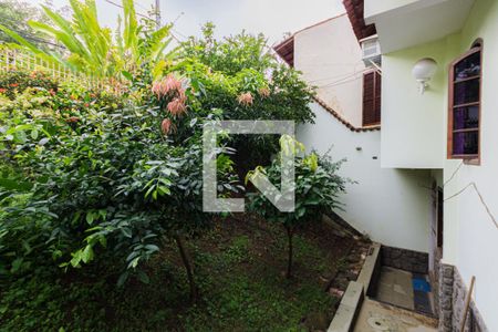 Casa de condomínio à venda com 491m², 4 quartos e 2 vagas Casa de condomínio à venda com 491m², 4 quartos e 2 vagasJardim