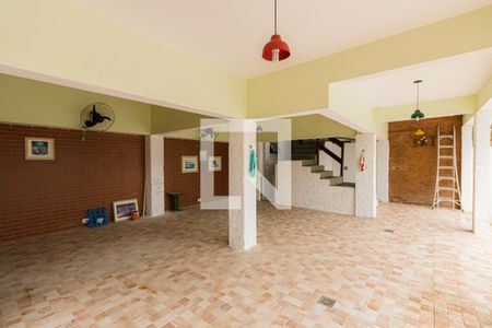 Casa de condomínio à venda com 491m², 4 quartos e 2 vagas Casa de condomínio à venda com 491m², 4 quartos e 2 vagasEspaço Gourmet
