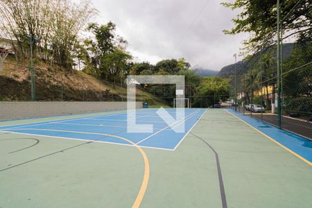 Casa de condomínio à venda com 491m², 4 quartos e 2 vagas Casa de condomínio à venda com 491m², 4 quartos e 2 vagasQuadra Esportiva