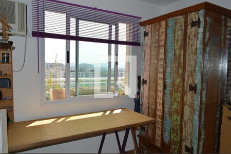 Apartamento à venda com 166m², 3 quartos e 2 vagasQuarto 2