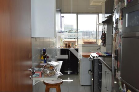 Apartamento à venda com 166m², 3 quartos e 2 vagasCozinha