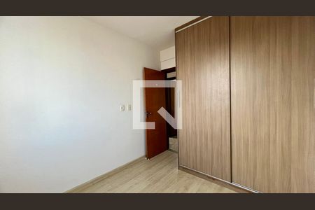 Quarto 1 de apartamento para alugar com 3 quartos, 105m² em Castelo, Belo Horizonte