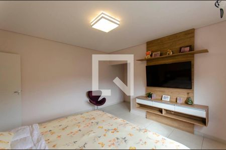 Casa à venda com 420m², 3 quartos e 3 vagasSuíte