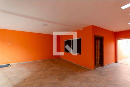 Casa à venda com 420m², 3 quartos e 3 vagasGaragem