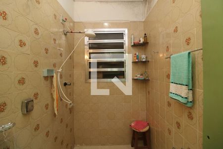 Casa à venda com 117m², 3 quartos e 1 vagaBanheiro 