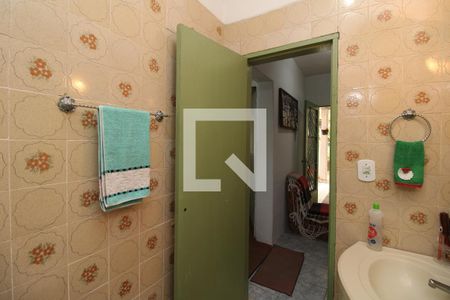 Casa à venda com 117m², 3 quartos e 1 vagaBanheiro 
