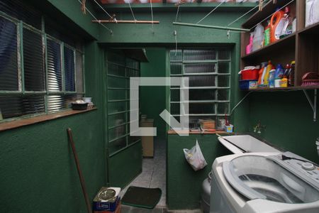 Casa à venda com 117m², 3 quartos e 1 vagaÁrea de Serviço