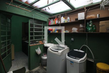 Casa à venda com 117m², 3 quartos e 1 vagaÁrea de Serviço