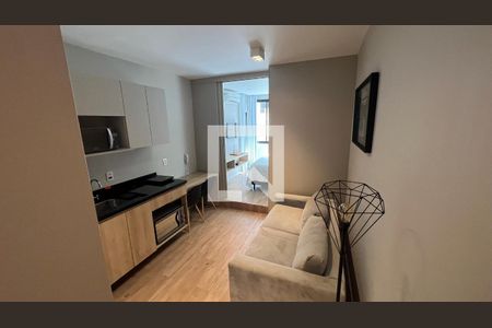 Sala/cozinha de apartamento para alugar com 1 quarto, 27m² em Cerqueira César, São Paulo