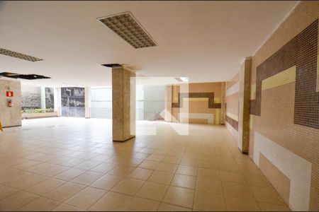 Apartamento à venda com 137m², 4 quartos e 2 vagas Apartamento à venda com 137m², 4 quartos e 2 vagasArea comum-salao festas