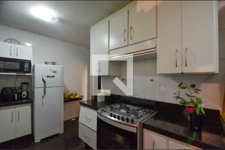Apartamento à venda com 137m², 4 quartos e 2 vagas Apartamento à venda com 137m², 4 quartos e 2 vagasCozinha