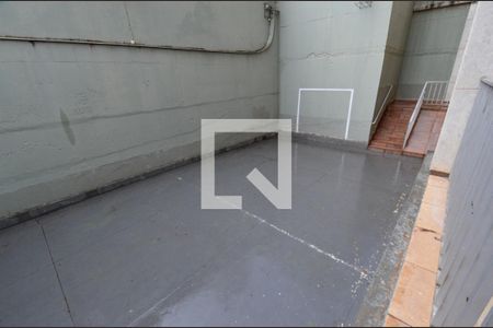 Apartamento à venda com 137m², 4 quartos e 2 vagas Apartamento à venda com 137m², 4 quartos e 2 vagasQuadra poliesportiva