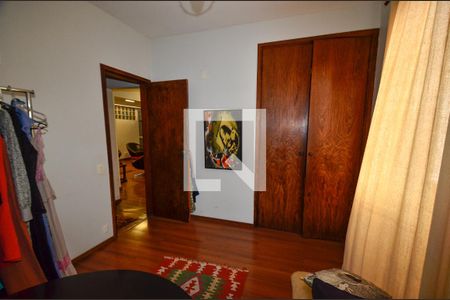 Apartamento à venda com 137m², 4 quartos e 2 vagas Apartamento à venda com 137m², 4 quartos e 2 vagasQuarto2