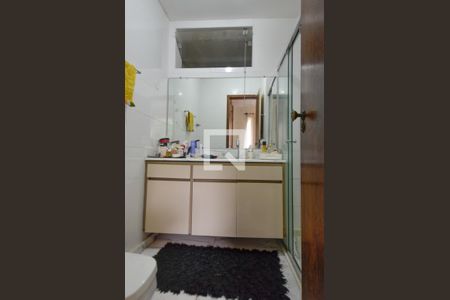 Apartamento à venda com 137m², 4 quartos e 2 vagas Apartamento à venda com 137m², 4 quartos e 2 vagasBanheiro suite