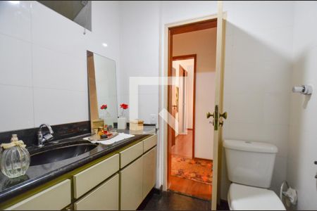 Apartamento à venda com 137m², 4 quartos e 2 vagas Apartamento à venda com 137m², 4 quartos e 2 vagasBanheiro social