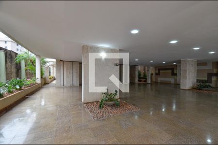 Apartamento à venda com 137m², 4 quartos e 2 vagas Apartamento à venda com 137m², 4 quartos e 2 vagasHall entrada