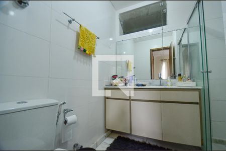 Apartamento à venda com 137m², 4 quartos e 2 vagas Apartamento à venda com 137m², 4 quartos e 2 vagasBanheiro suite