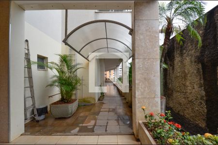 Apartamento à venda com 137m², 4 quartos e 2 vagas Apartamento à venda com 137m², 4 quartos e 2 vagasArea comum-salao festas