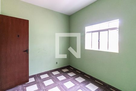 Quarto 1 de casa para alugar com 2 quartos, 160m² em Piratininga (venda Nova), Belo Horizonte
