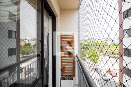 Varanda da Sala de apartamento para alugar com 3 quartos, 60m² em Vila Araguaia, São Paulo