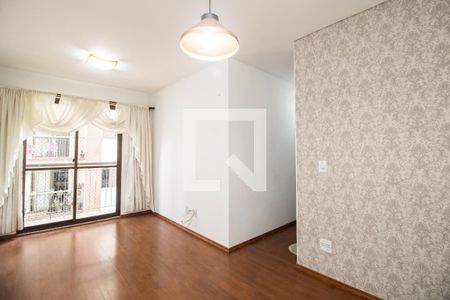 Sala de apartamento para alugar com 3 quartos, 60m² em Vila Araguaia, São Paulo