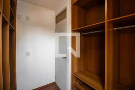 Quarto 2 de apartamento para alugar com 3 quartos, 60m² em Vila Araguaia, São Paulo