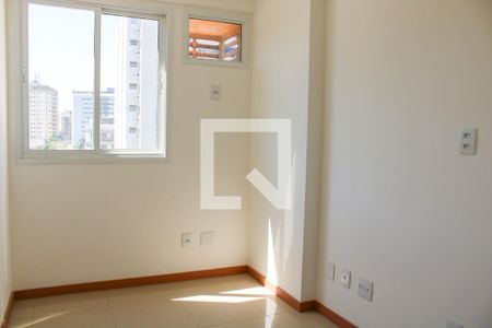 Apartamento à venda com 162m², 4 quartos e 3 vagas Apartamento à venda com 162m², 4 quartos e 3 vagasQuarto 3