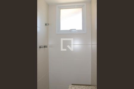 Apartamento à venda com 162m², 4 quartos e 3 vagas Apartamento à venda com 162m², 4 quartos e 3 vagasBanheiro da Suite