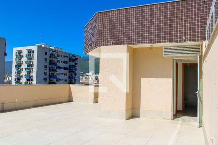 Apartamento à venda com 162m², 4 quartos e 3 vagas Apartamento à venda com 162m², 4 quartos e 3 vagasVaranda da Cobertura