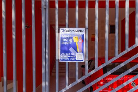 Casa à venda com 100m², 2 quartos e 2 vagas Casa à venda com 100m², 2 quartos e 2 vagasPlaquinha