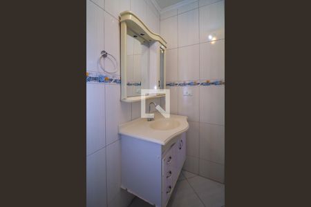 Casa à venda com 100m², 2 quartos e 2 vagas Casa à venda com 100m², 2 quartos e 2 vagasBanheiro da Suíte