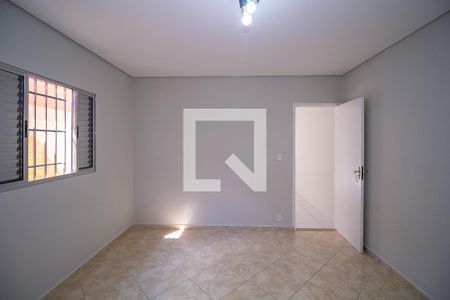 Casa à venda com 100m², 2 quartos e 2 vagas Casa à venda com 100m², 2 quartos e 2 vagasQuarto 2 - Suíte