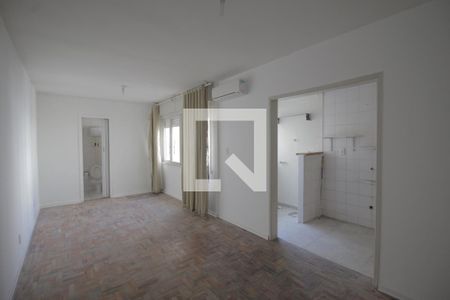 Sala/Quarto de apartamento à venda com 1 quarto, 44m² em Passo da Areia, Porto Alegre