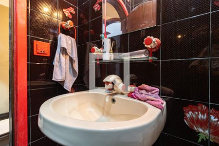 Casa à venda com 165m², 3 quartos e 2 vagasLavabo