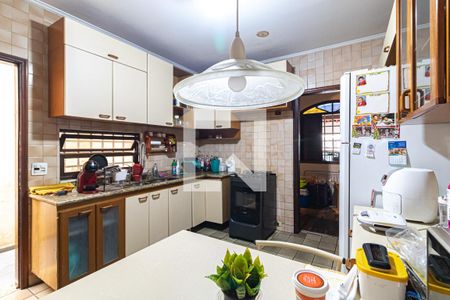 Casa à venda com 165m², 3 quartos e 2 vagasCozinha