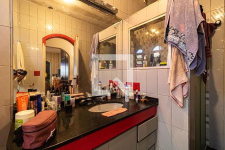 Casa à venda com 165m², 3 quartos e 2 vagasBanheiro do Quarto 1