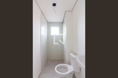 Apartamento à venda com 46m², 2 quartos e 1 vaga Apartamento à venda com 46m², 2 quartos e 1 vagaBanheiro