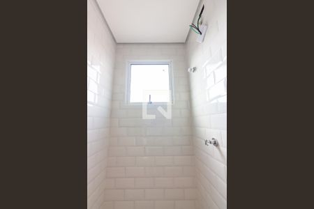 Apartamento à venda com 46m², 2 quartos e 1 vaga Apartamento à venda com 46m², 2 quartos e 1 vagaBanheiro