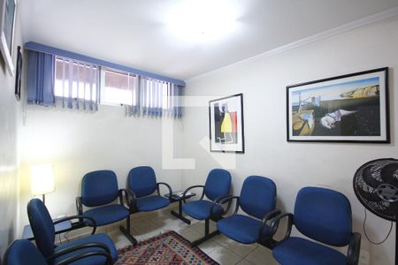 Casa à venda com 300m², 3 quartos e 4 vagasRecepção