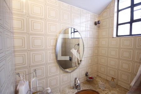 Casa à venda com 300m², 3 quartos e 4 vagasLavabo