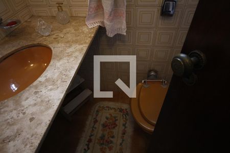 Casa à venda com 300m², 3 quartos e 4 vagasLavabo