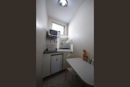 Casa à venda com 300m², 3 quartos e 4 vagasCozinha de apoio