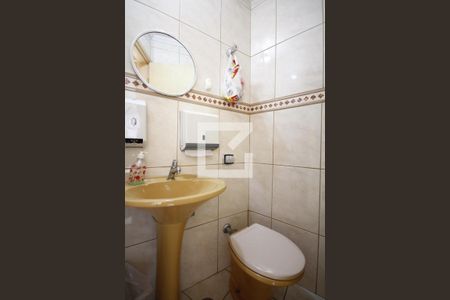 Casa à venda com 300m², 3 quartos e 4 vagasBanheiro