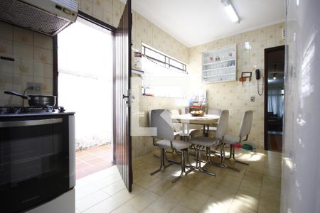 Casa à venda com 300m², 3 quartos e 4 vagasCozinha