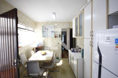 Casa à venda com 300m², 3 quartos e 4 vagasCozinha