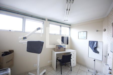 Casa à venda com 300m², 3 quartos e 4 vagasSala3