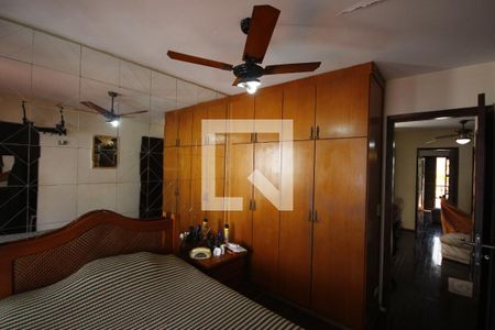 Casa à venda com 300m², 3 quartos e 4 vagasSuíte