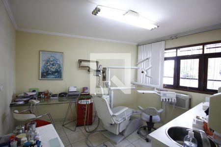 Casa à venda com 300m², 3 quartos e 4 vagasSala2